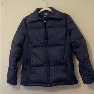 GAP black puffy coat with ribbed side panels